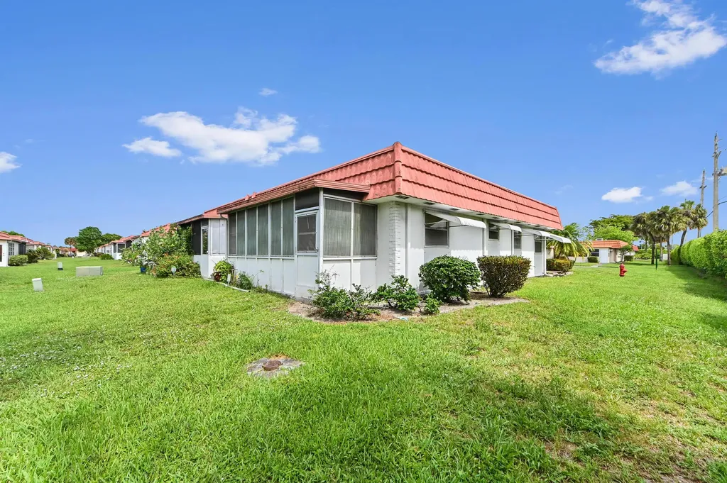 49 Seville C Delray Beach FL 33446