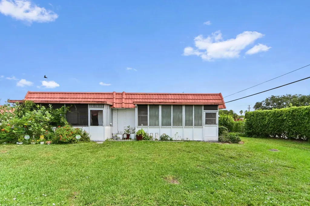 49 Seville C Delray Beach FL 33446