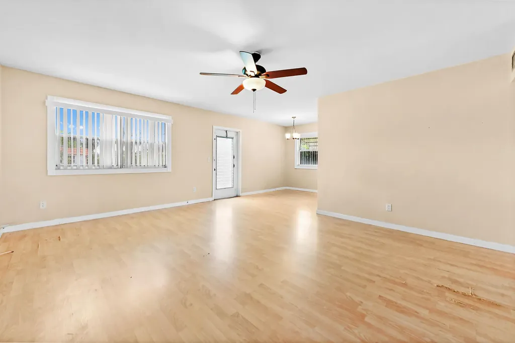 49 Seville C Delray Beach FL 33446