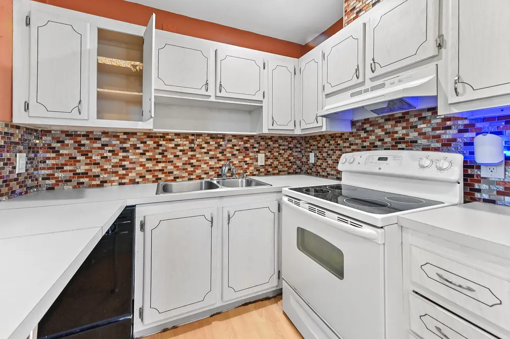 49 Seville C Delray Beach FL 33446