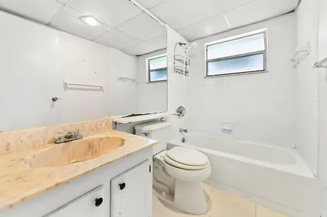 49 Seville C Delray Beach FL 33446