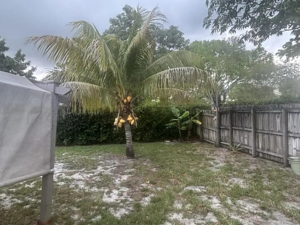 8362 NW 23rd Manor Coral Springs FL 33065