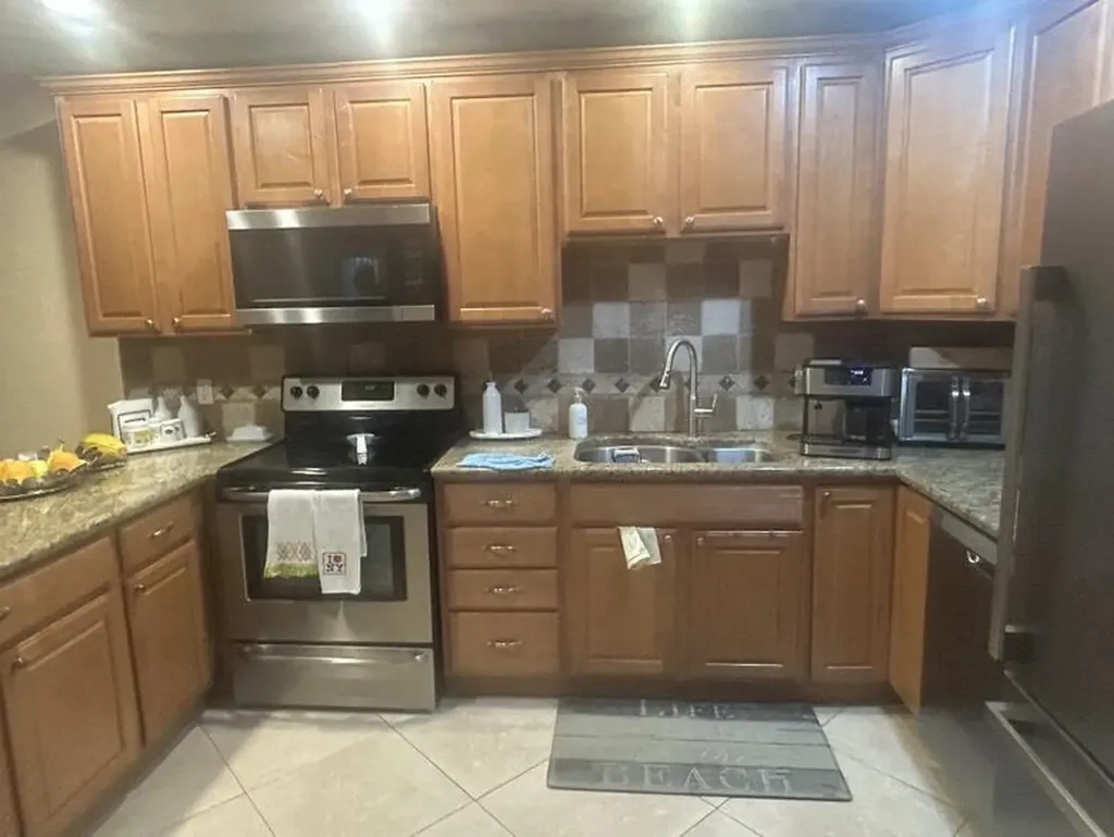 8362 NW 23rd Manor Coral Springs FL 33065