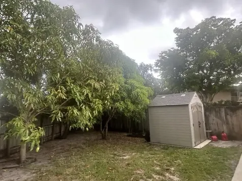 8362 NW 23rd Manor Coral Springs FL 33065