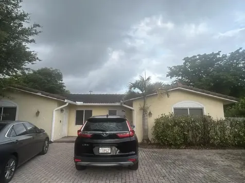 8362 NW 23rd Manor Coral Springs FL 33065