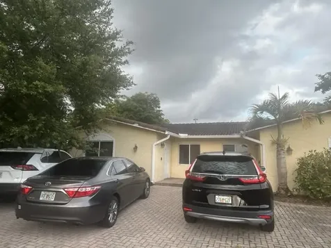 8362 NW 23rd Manor Coral Springs FL 33065