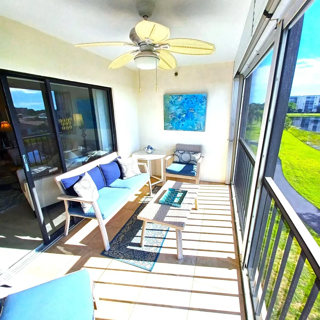 7260 Kinghurst Drive Delray Beach FL 33446