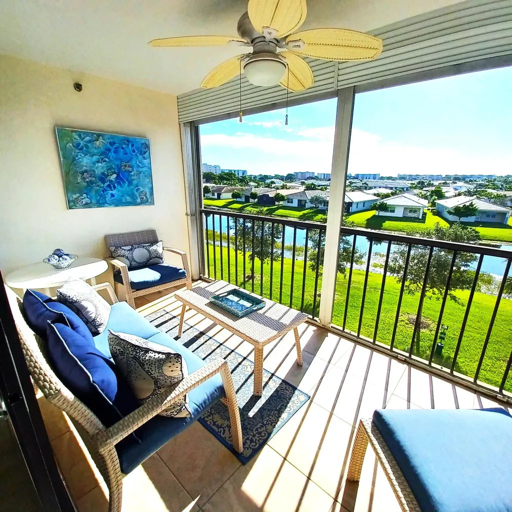 7260 Kinghurst Drive Delray Beach FL 33446