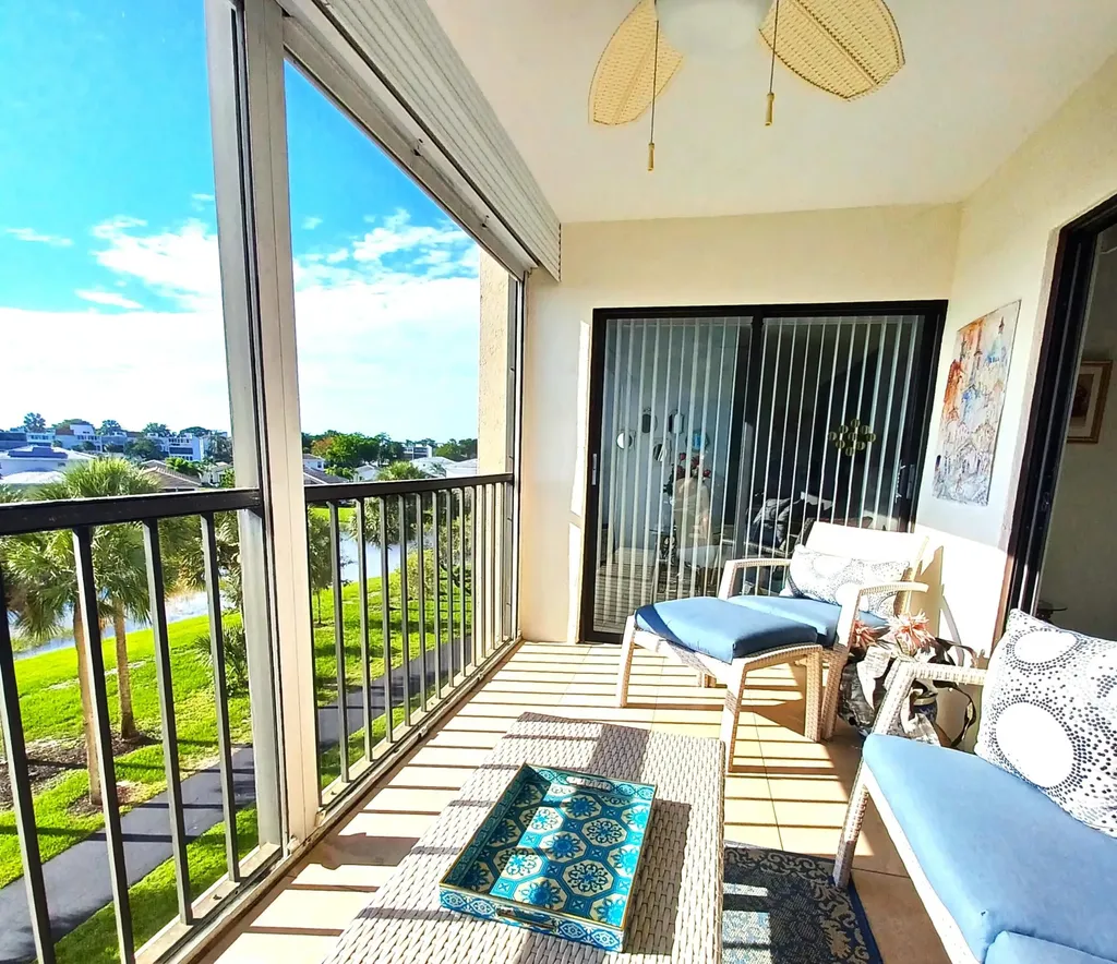 7260 Kinghurst Drive Delray Beach FL 33446