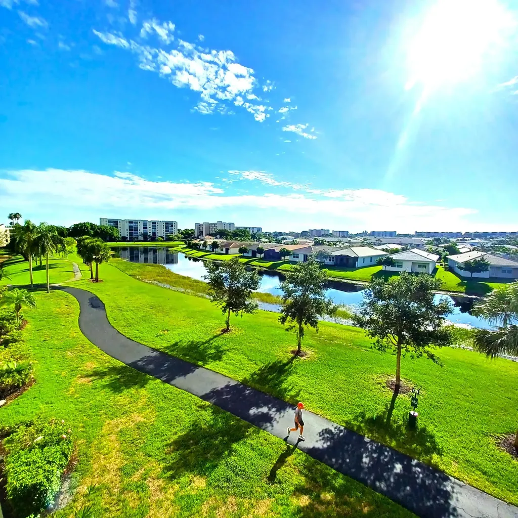 7260 Kinghurst Drive Delray Beach FL 33446