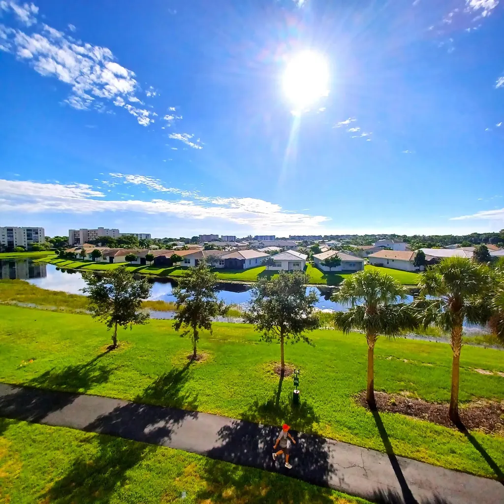 7260 Kinghurst Drive Delray Beach FL 33446
