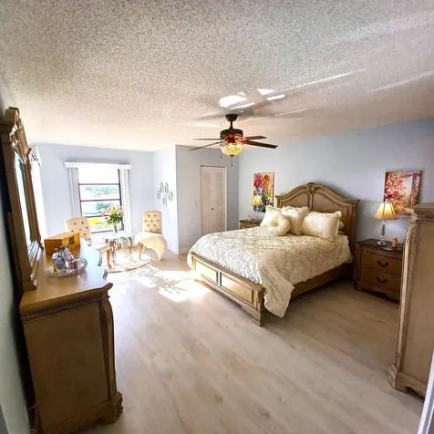7260 Kinghurst Drive Delray Beach FL 33446