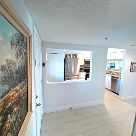 7260 Kinghurst Drive Delray Beach FL 33446