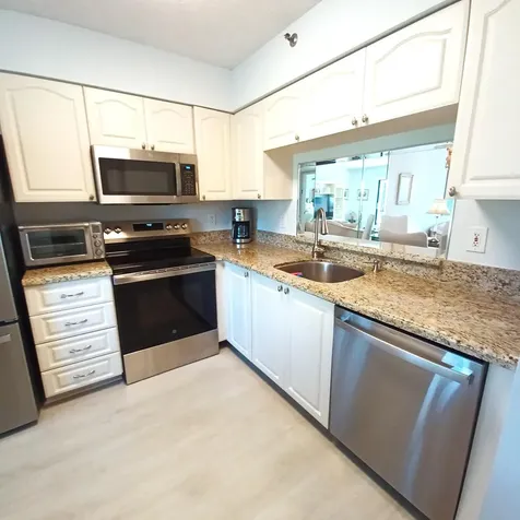 7260 Kinghurst Drive Delray Beach FL 33446