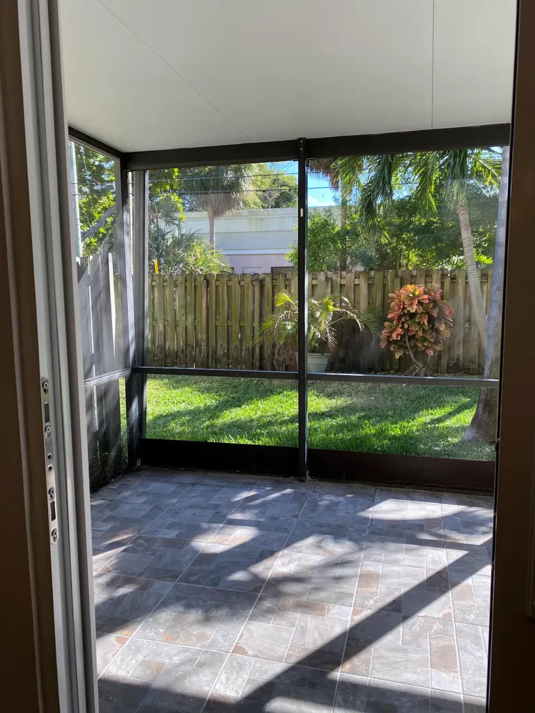 2879 NE 15th Street Pompano Beach FL 33062