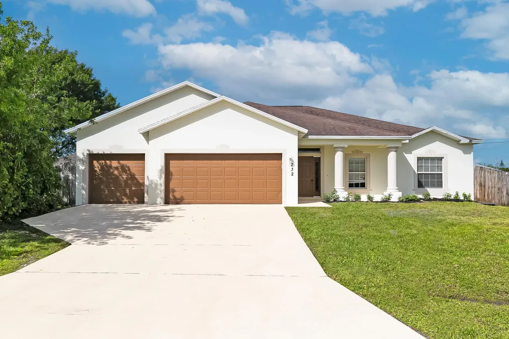 232 SW Aldoro Place Port St Lucie FL 34953