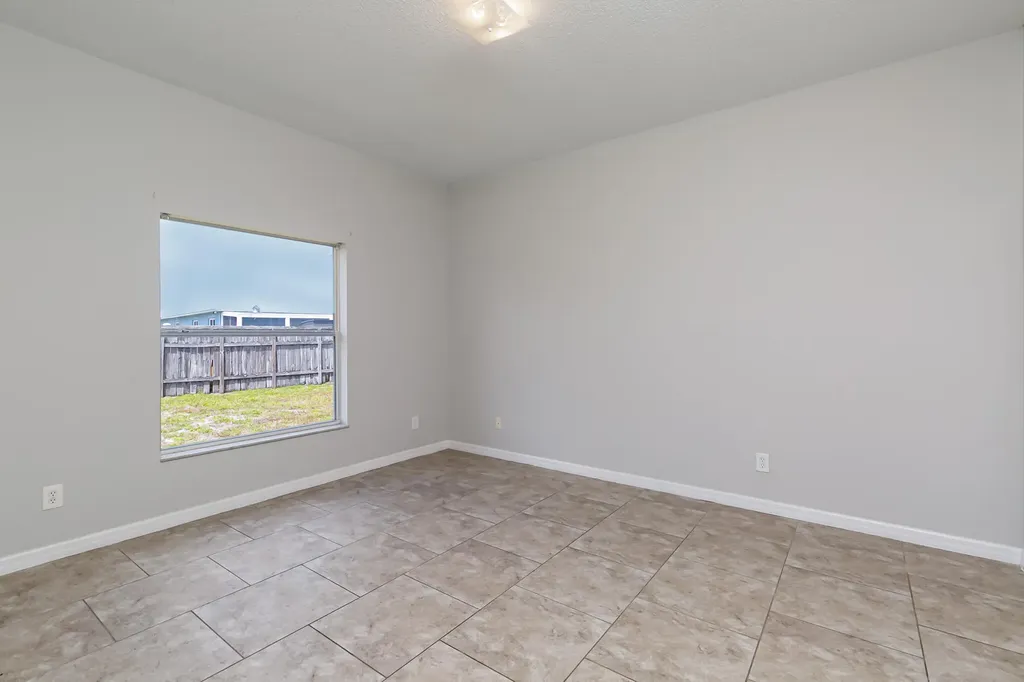 232 SW Aldoro Place Port St Lucie FL 34953