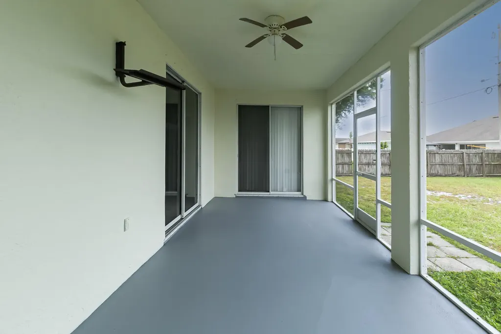 232 SW Aldoro Place Port St Lucie FL 34953