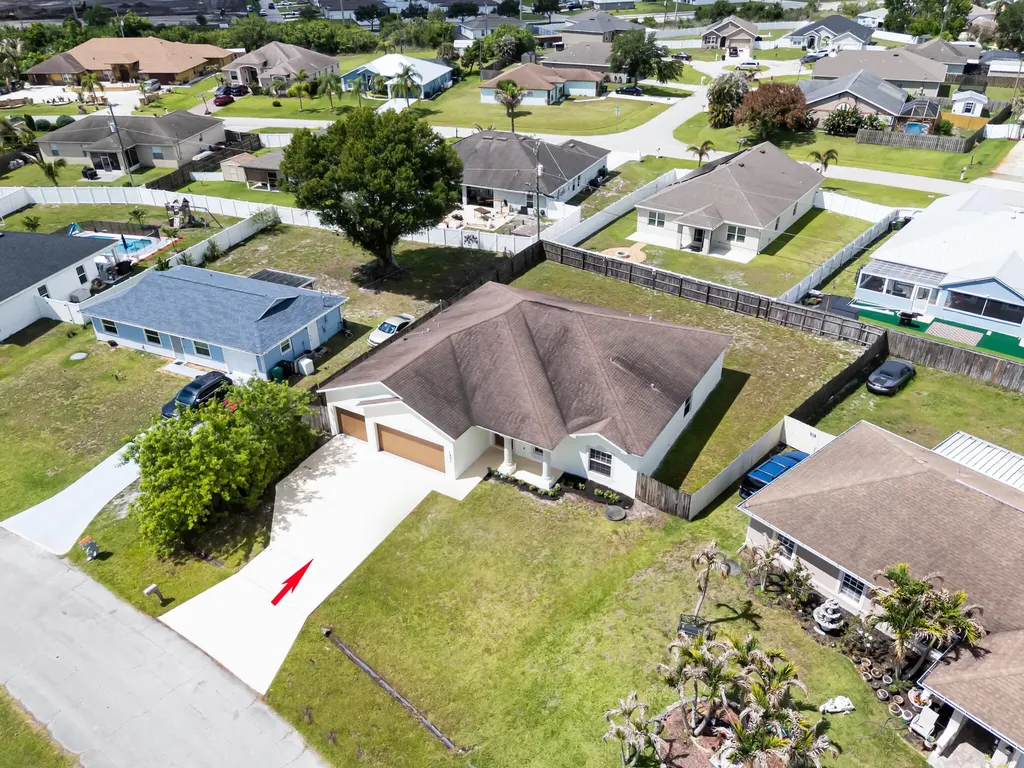 232 SW Aldoro Place Port St Lucie FL 34953