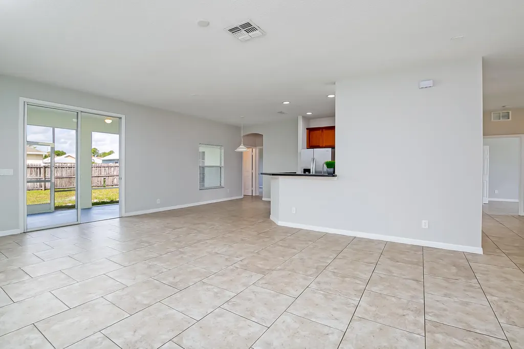 232 SW Aldoro Place Port St Lucie FL 34953