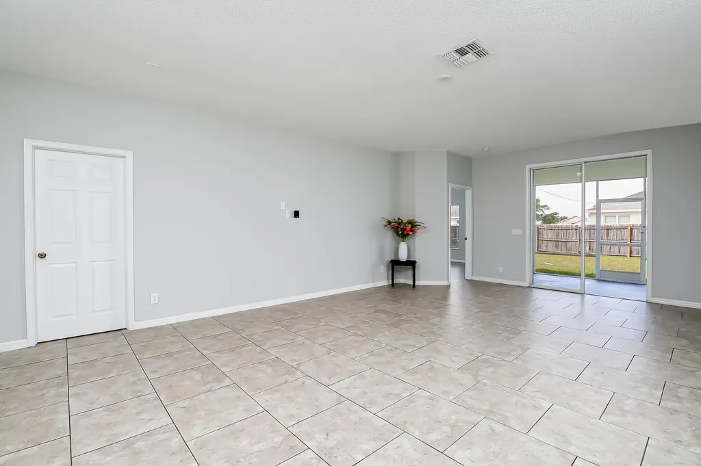 232 SW Aldoro Place Port St Lucie FL 34953