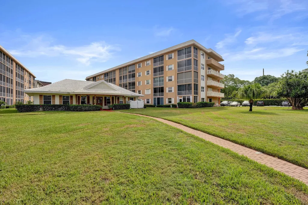 304 Golfview Road North Palm Beach FL 33408