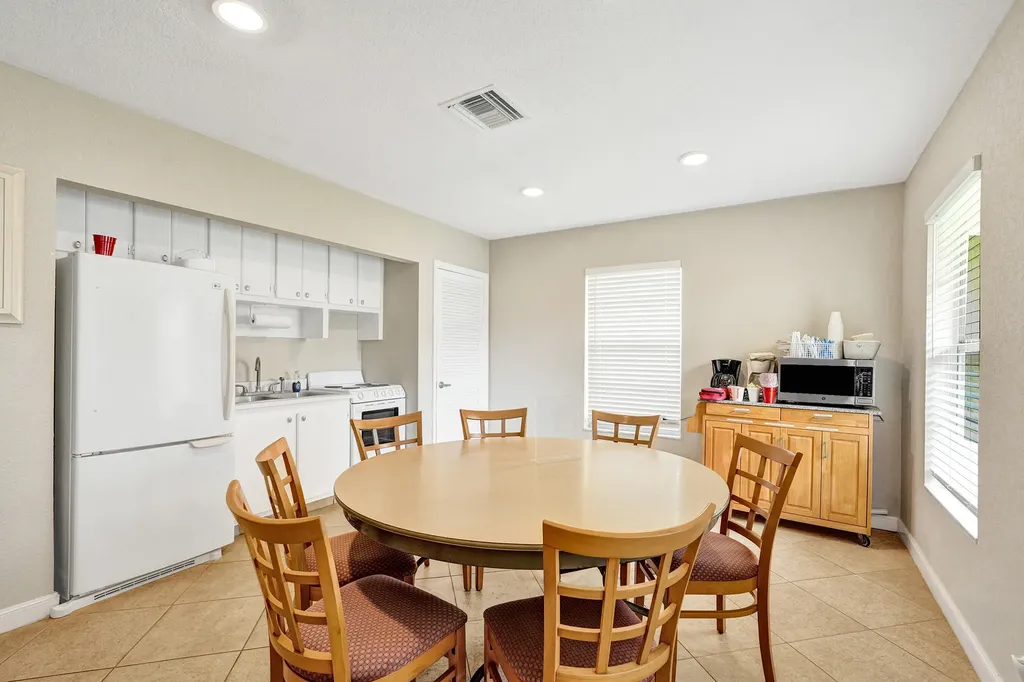 304 Golfview Road North Palm Beach FL 33408