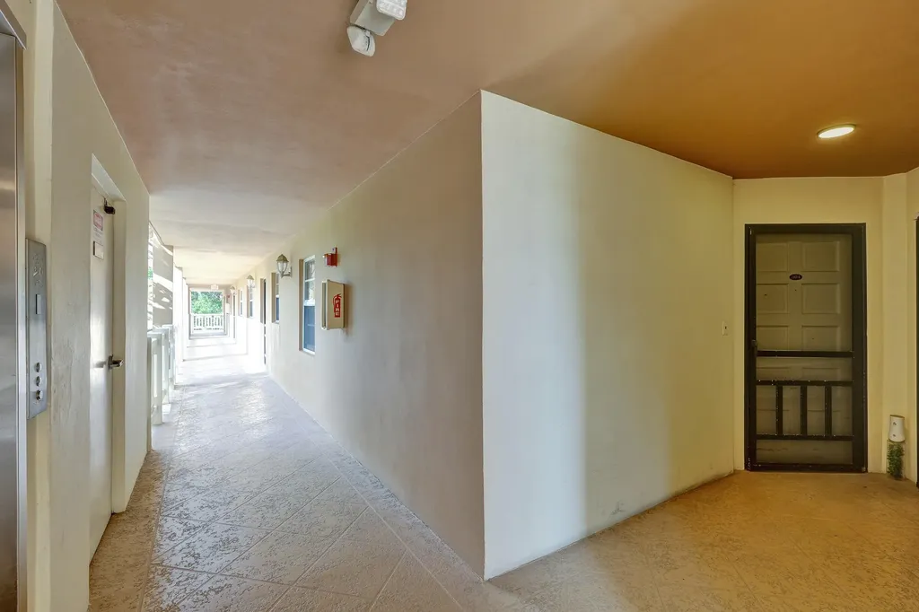 304 Golfview Road North Palm Beach FL 33408