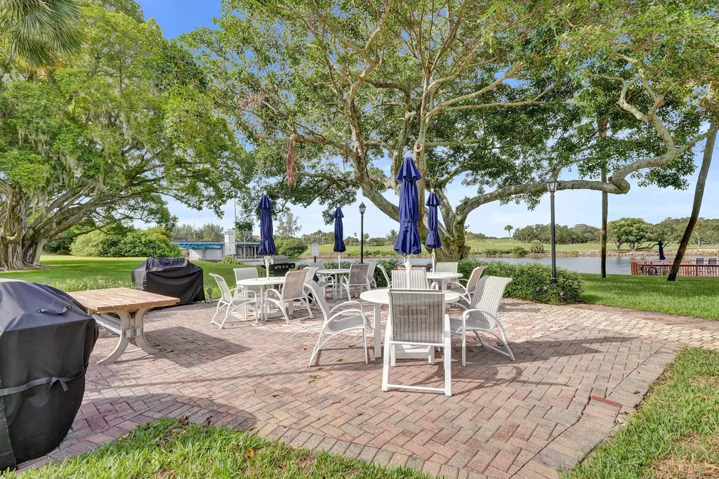 304 Golfview Road North Palm Beach FL 33408