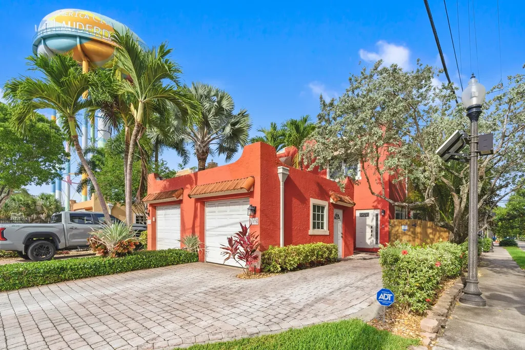 645 NW 2nd Avenue Fort Lauderdale FL 33311