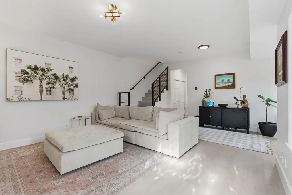 645 NW 2nd Avenue Fort Lauderdale FL 33311