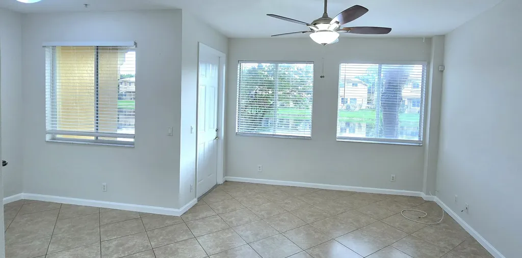 4305 Coventry Pointe Way Lake Worth FL 33461