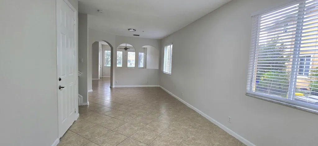 4305 Coventry Pointe Way Lake Worth FL 33461