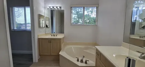 4305 Coventry Pointe Way Lake Worth FL 33461