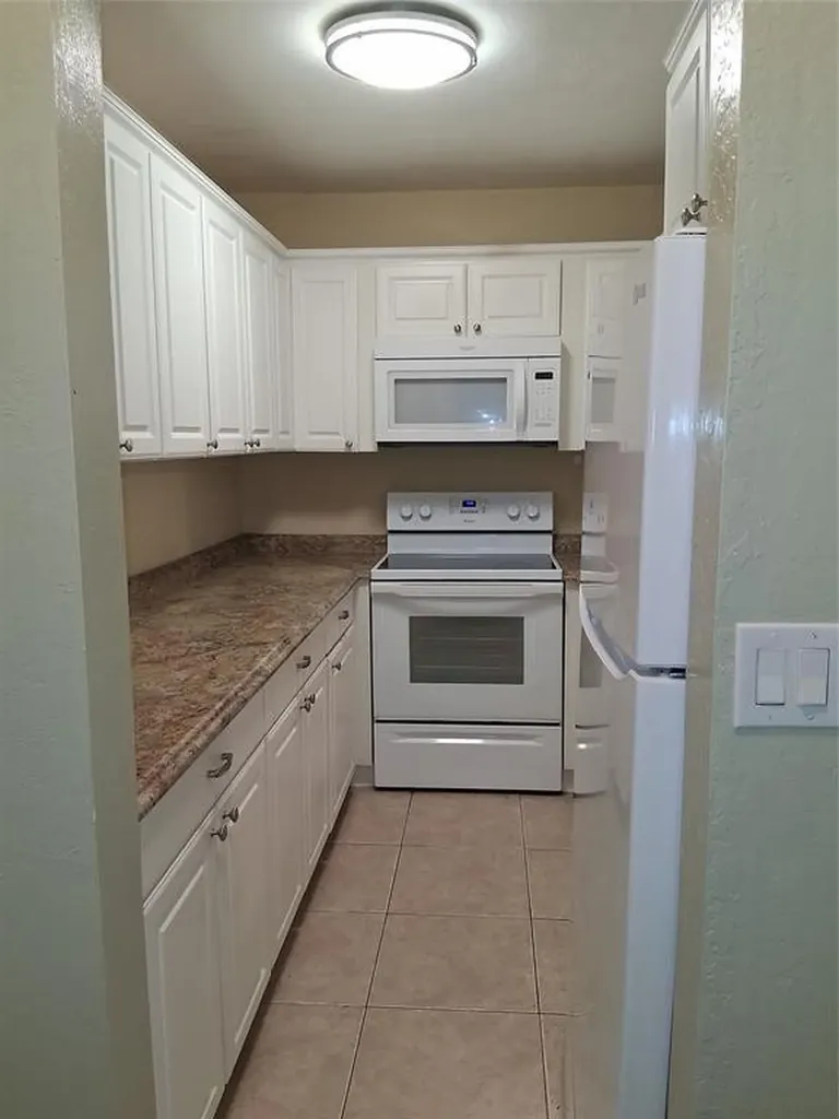 5720 NE 22nd Way Fort Lauderdale FL 33308