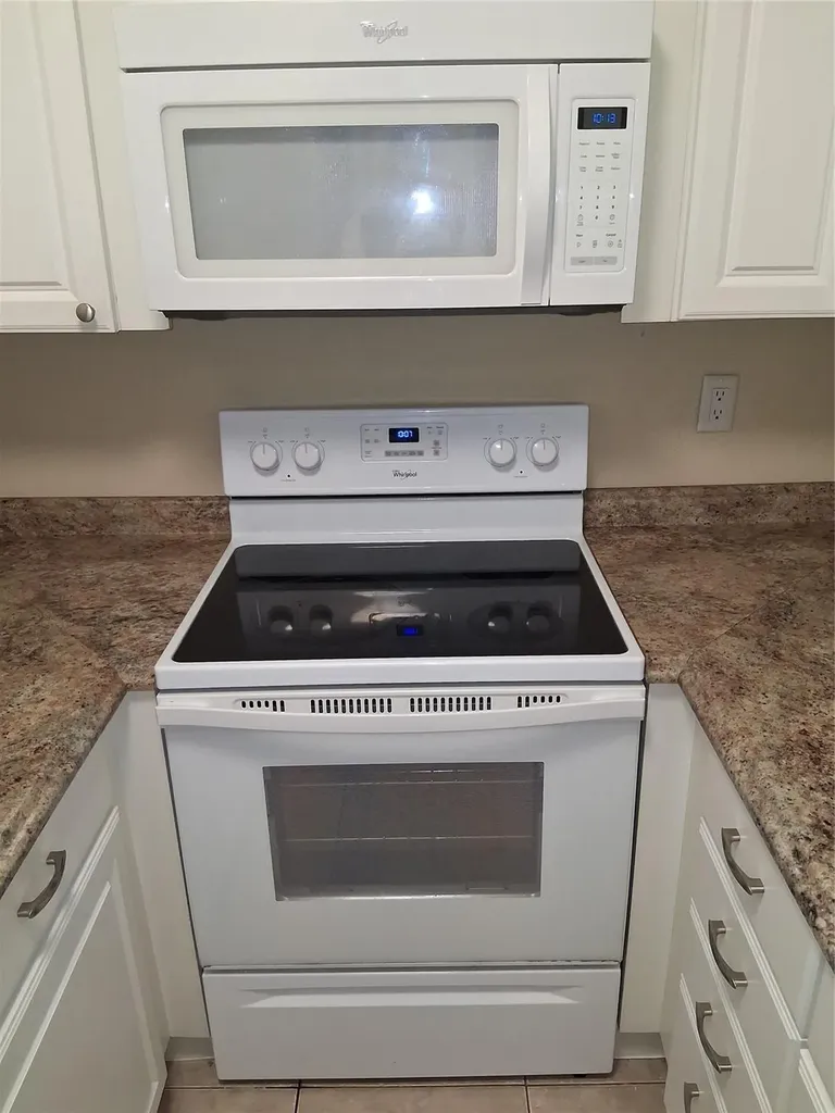 5720 NE 22nd Way Fort Lauderdale FL 33308