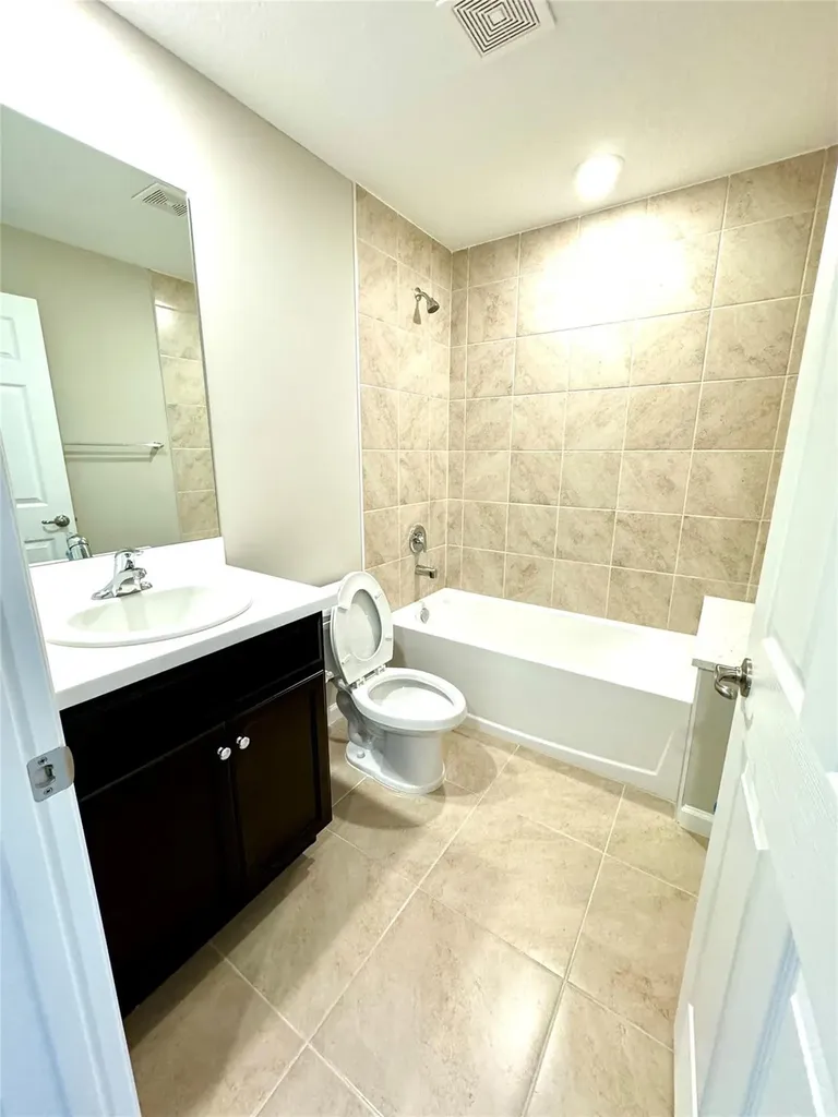 1086 SW Eureka Avenue Port St Lucie FL 34953