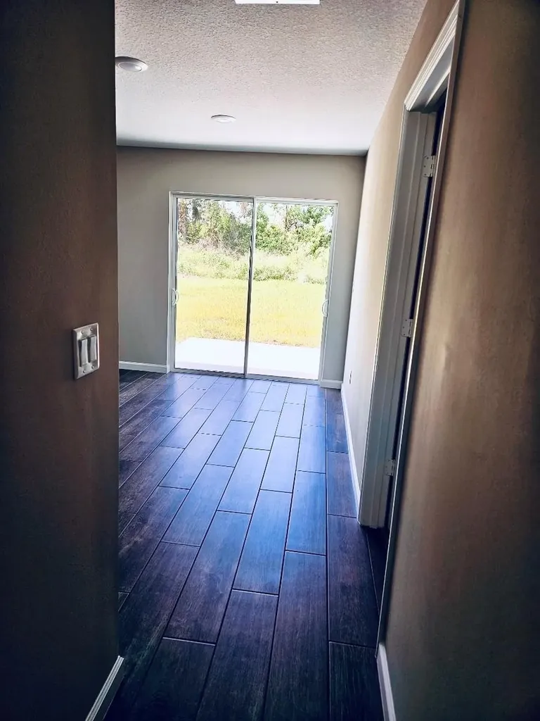 1086 SW Eureka Avenue Port St Lucie FL 34953