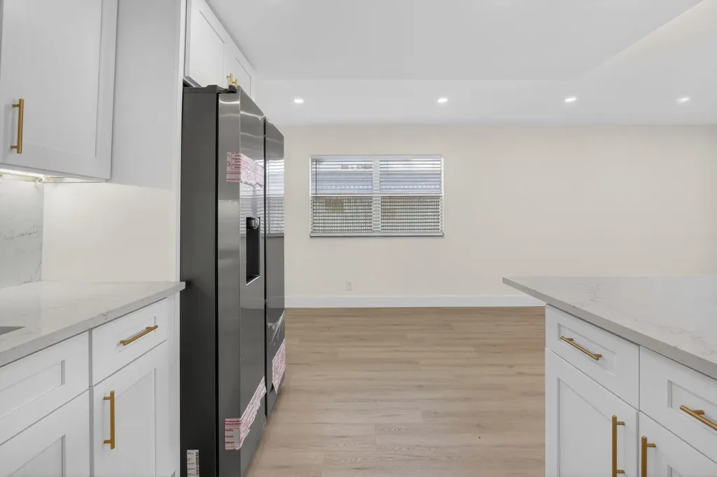 270 Brittany F Delray Beach FL 33446