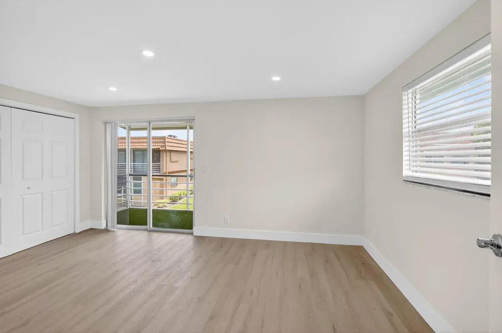 270 Brittany F Delray Beach FL 33446