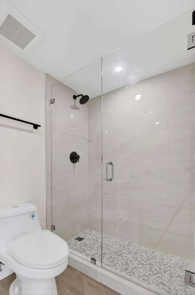 270 Brittany F Delray Beach FL 33446