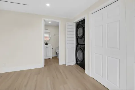 270 Brittany F Delray Beach FL 33446