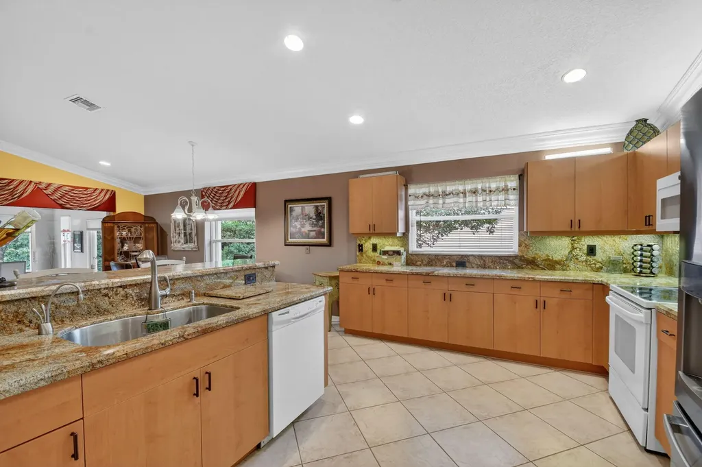 6544 Via Primo Street Wellington FL 33467