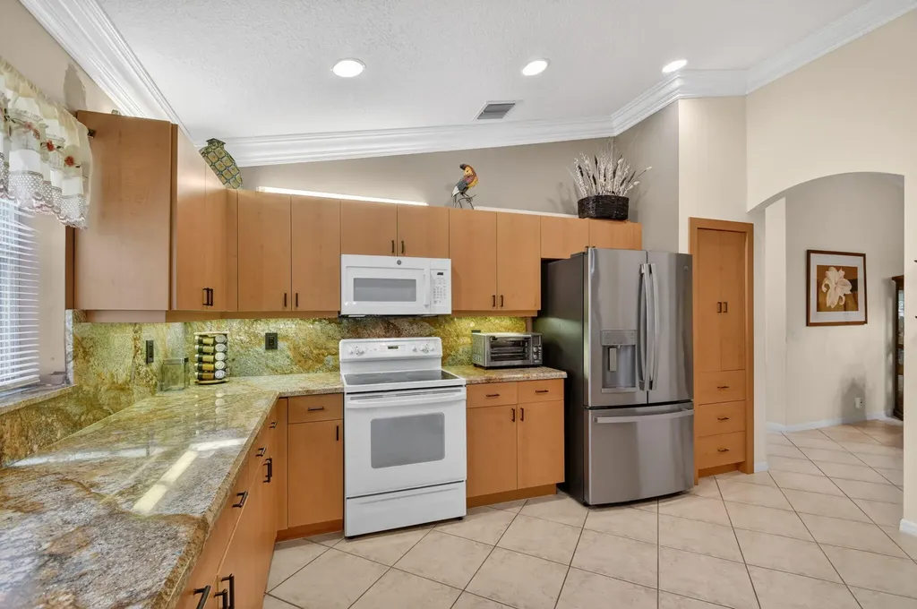 6544 Via Primo Street Wellington FL 33467