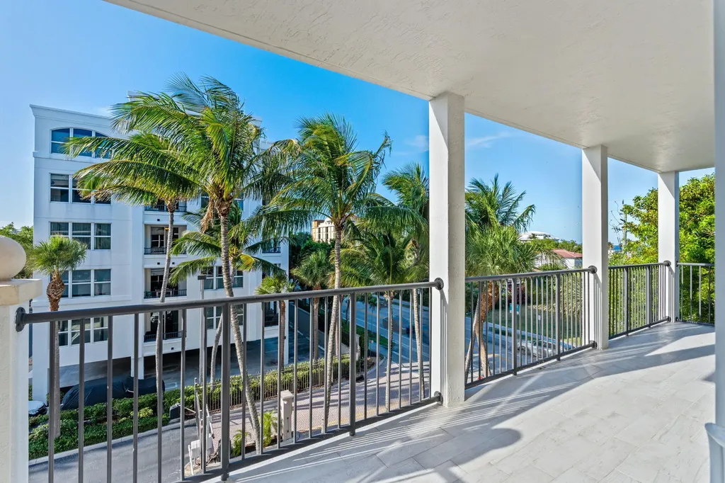 191 SE 20 Avenue Deerfield Beach FL 33441