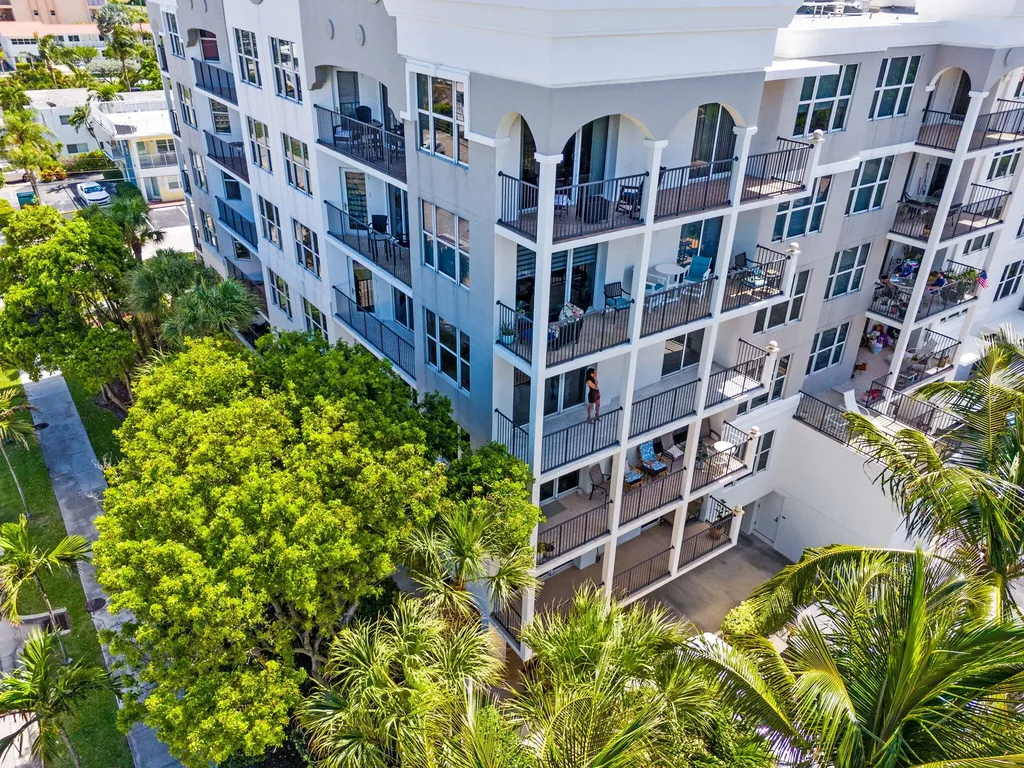 191 SE 20 Avenue Deerfield Beach FL 33441