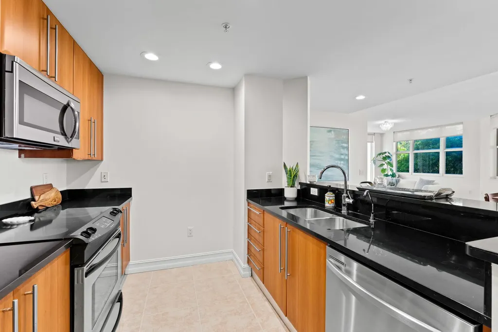 191 SE 20 Avenue Deerfield Beach FL 33441