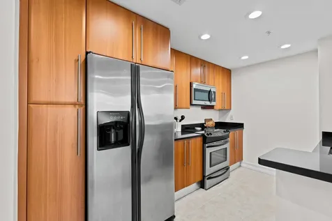 191 SE 20 Avenue Deerfield Beach FL 33441