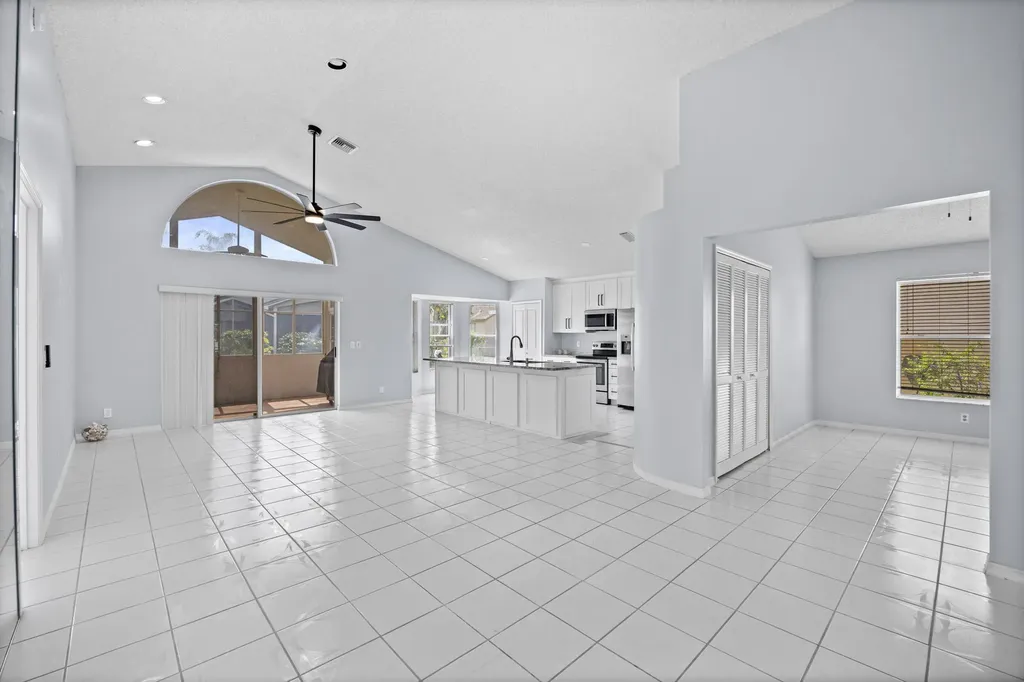 119 Hammocks Court Greenacres FL 33413