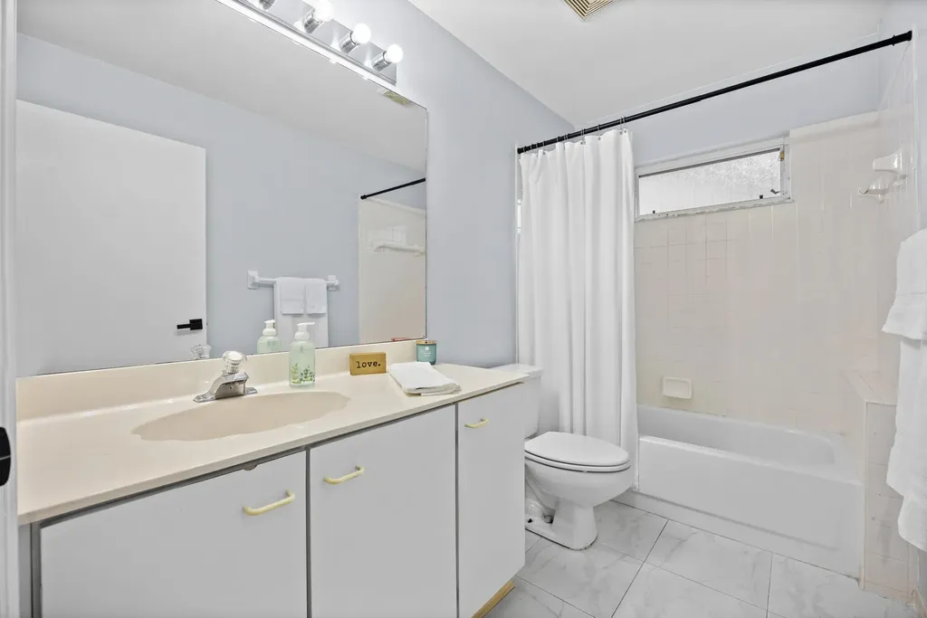 119 Hammocks Court Greenacres FL 33413